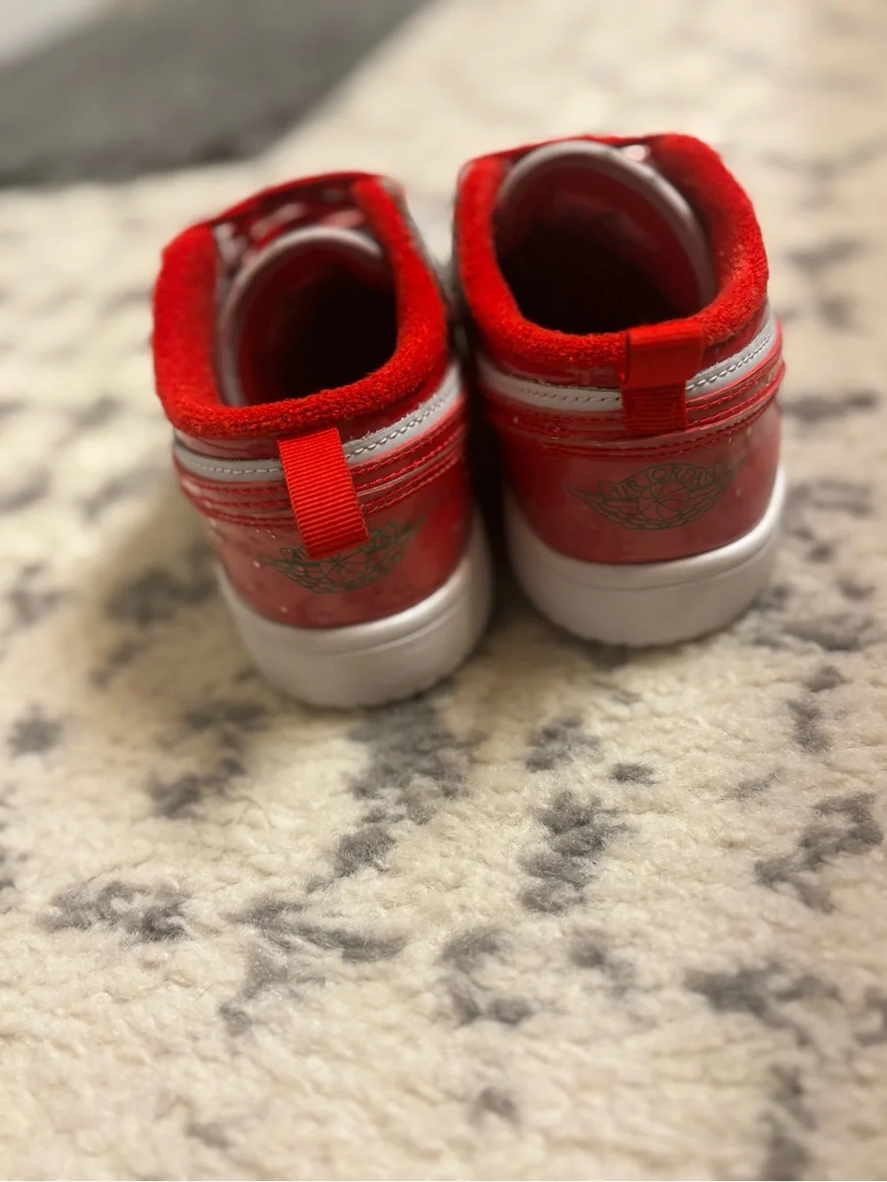 Nike Jordan 1 lows Kids White and Red Sneakers